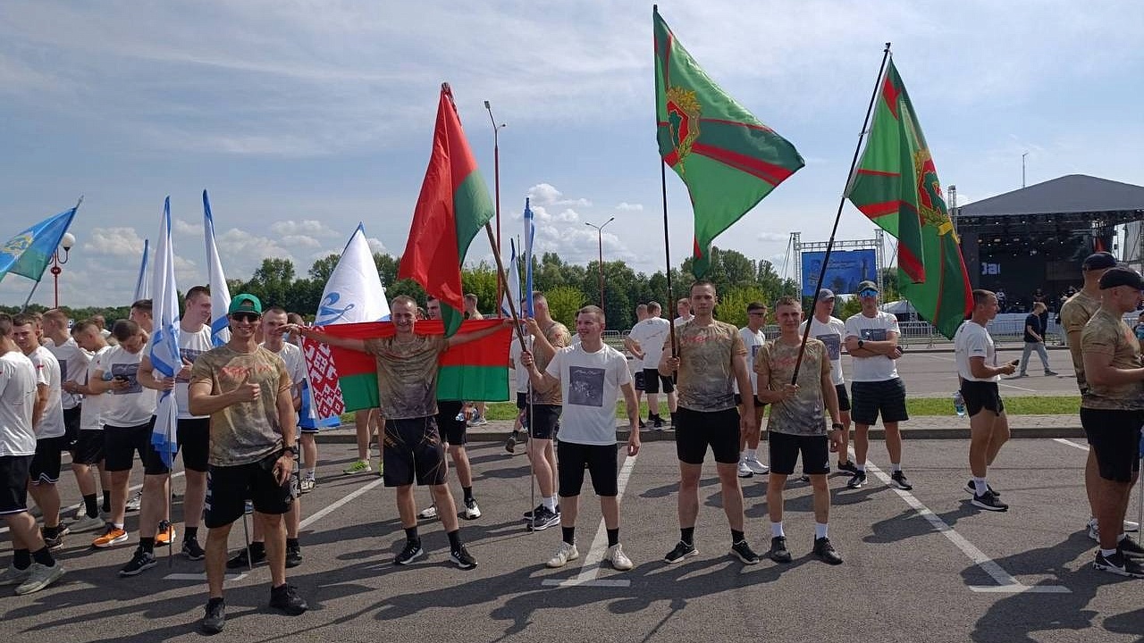 В Брестской крепости завершилась международная патриотическая акция "Марш Победы" В Брестской крепости завершилась международная патриотическая акция "Марш Победы"