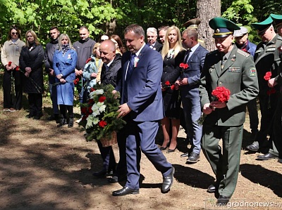 Не сделали ни шагу назад. В Гродно после реконструкции открыли памятник курсантам-пограничникам Не сделали ни шагу назад. В Гродно после реконструкции открыли памятник курсантам-пограничникам
